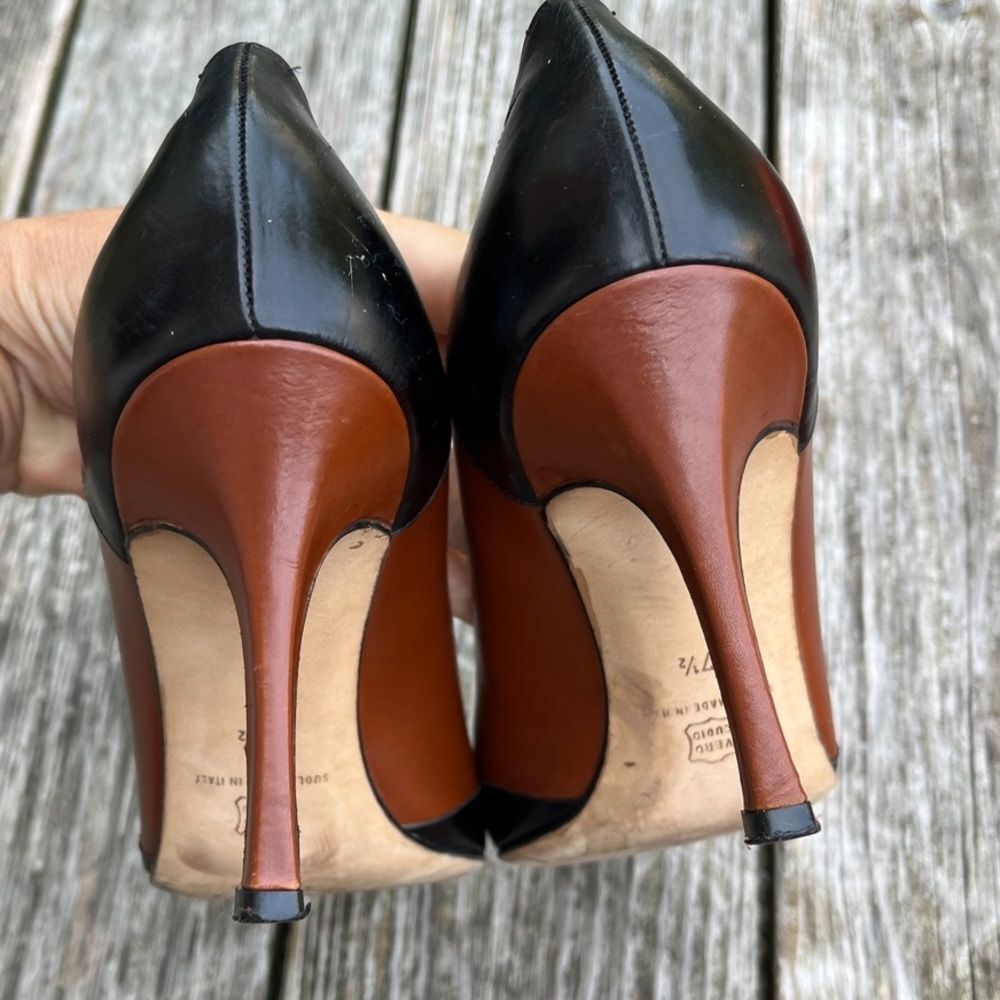 Manolo Blahnik Colorblock Leather Pumps in Black and Cognac Brown 37.5 - Picture 5 of 15